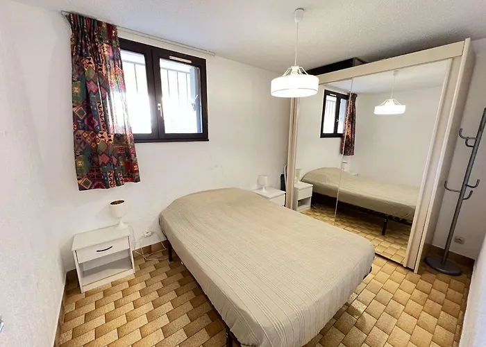 T2 Avec Jardin, Climatisation, Parking, Et Proche Commerces Appartement *